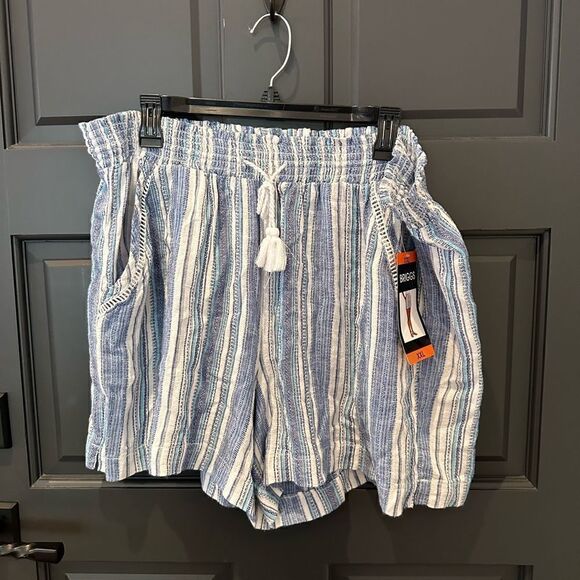 Brand new linen shorts - Picture 1 of 7